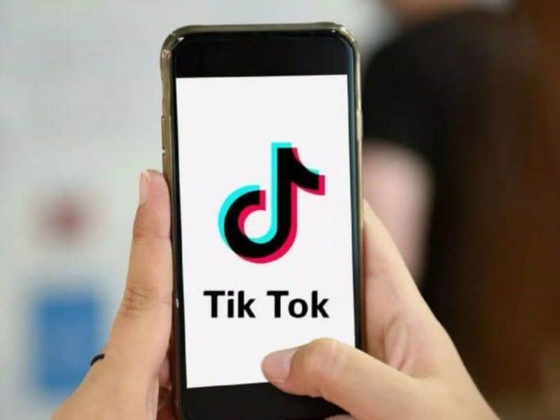 En Córdoba una nena se tragó un collar por un desafío de TikTok y terminó internada