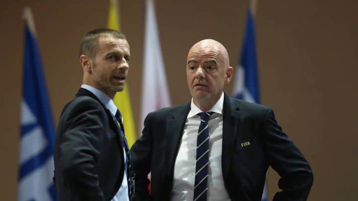 Para la UEFA, el Mundial cada dos años 