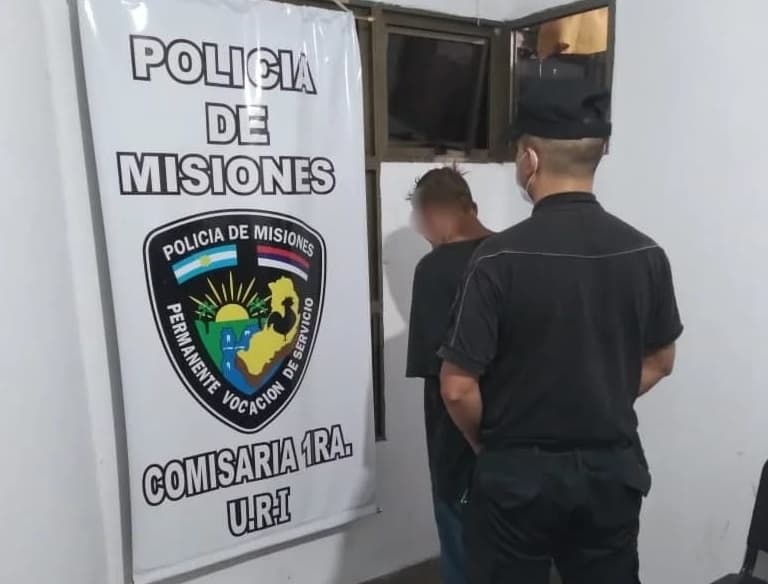 Apresaron a un hombre acusado de robar elementos de un vehículo en Posadas