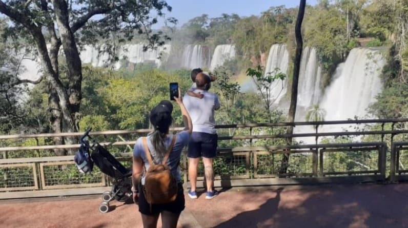 Misiones y una temporada de verano histórica: 400 mil turistas y un movimiento económico de más de $5 mil millones