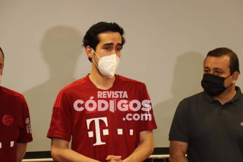 Herrera inauguró el curso de capacitaciones de fútbol dictado por el Bayern Múnich en Misiones 6 12 - WhatsApp Image 2022 03 07 at 11.00.10 3 - 11