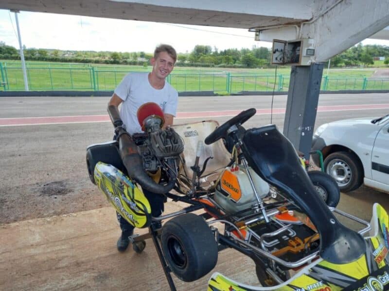 El fin de semana comenzará el karting en Posadas 2 4 - WhatsApp Image 2022 03 15 at 09.46.06 - 3