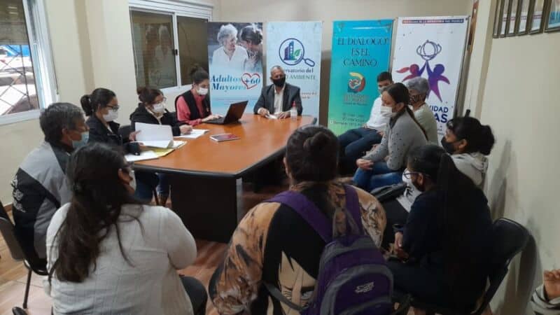 La Defensoría del Pueblo abrió la mesa de diálogo por las vecinas de la Chacra 146 1 2 - WhatsApp Image 2022 03 31 at 08.50.14 - 1