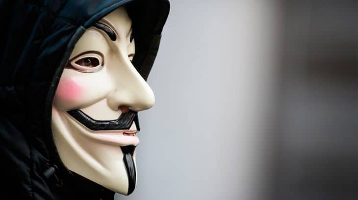 Anonymous sigue con su 