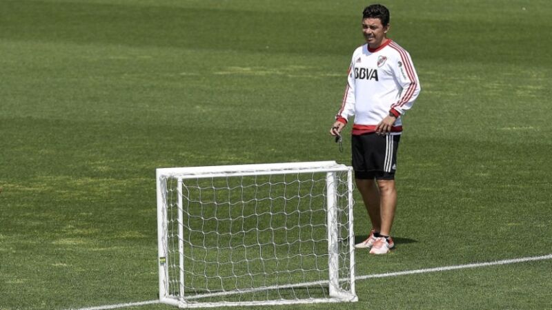 Liga: Gallardo trabajó con el plantel completo antes de concentrar