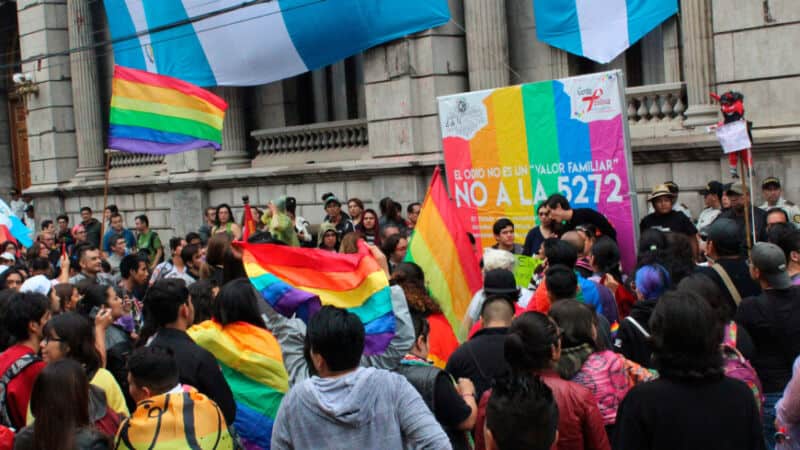 Guatemala: prohibieron el matrimonio igualitario, la educación sobre diversidad sexual y penalizaron el aborto