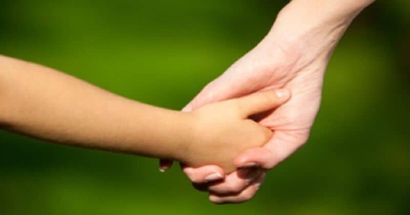 Santa Fe: un fallo ordena anotar a un niño de 9 años con dos apellidos paternos y el materno