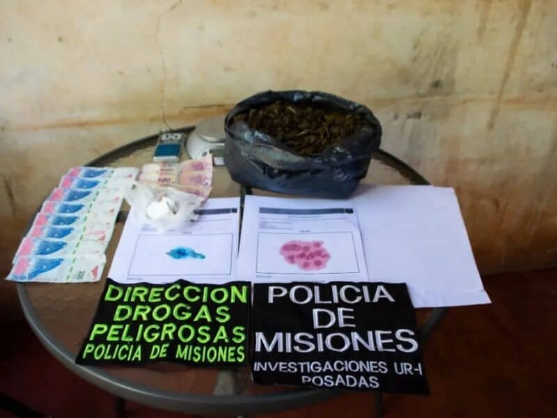 Desbarataron un kiosco de droga en Posadas: cuatro detenidos y un menor demorado