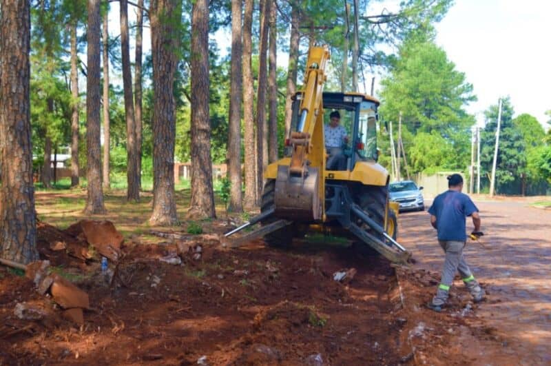 Remodelan un espacio público en el barrio Luis Piedrabuena de Posadas 1 2 - obras 2 - 1