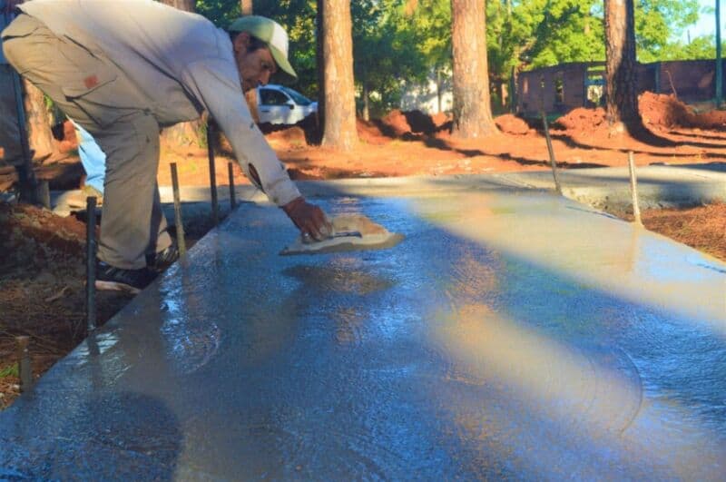 Remodelan un espacio público en el barrio Luis Piedrabuena de Posadas 3 6 - obras3 - 5