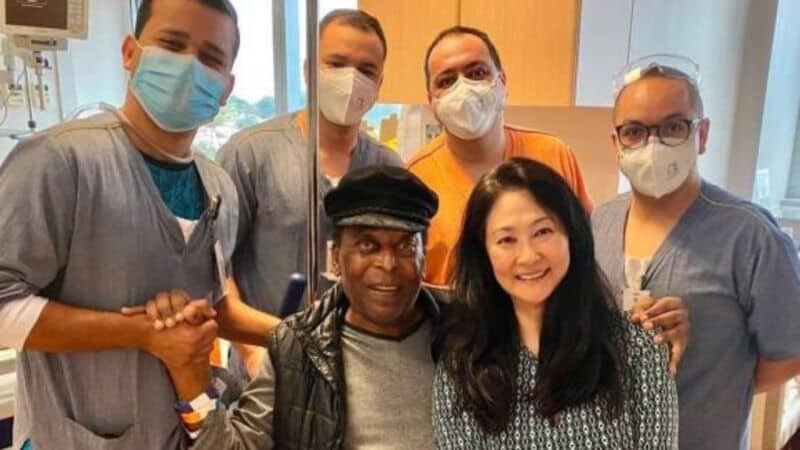 Pelé recibió el alta médica tras ser tratado por una infección urinaria