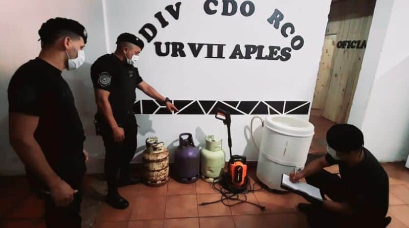 Detuvieron a un joven en Posadas y demoraron a un menor en Apóstoles 7 14 - poli - 13