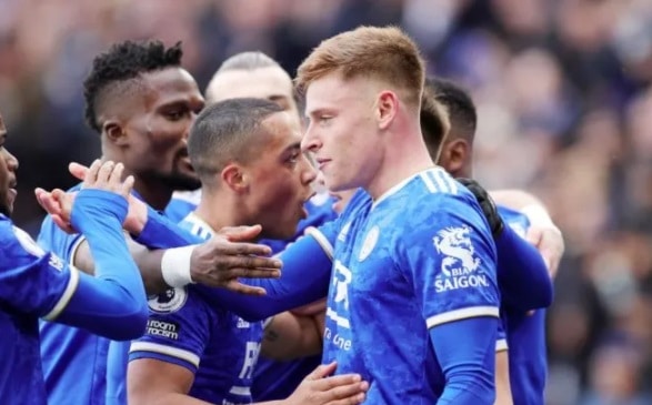 El Leeds perdió su primer partido sin Bielsa