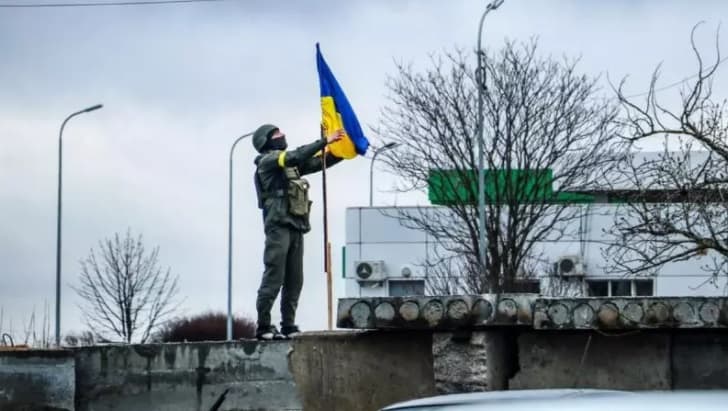 Ucrania recluta voluntarios argentinos para dar asistencia o combatir la invasión rusa