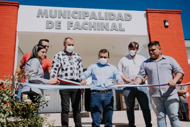 En su 97° aniversario, Fachinal inauguró su nuevo edificio comunal y homenajeó a Belgrano