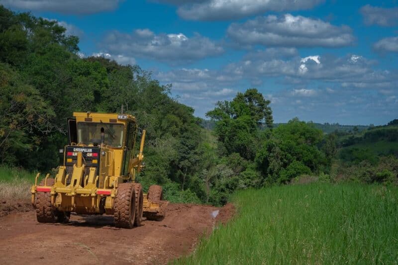 Vialidad de Misiones concreta trabajos de mantenimiento de las rutas terradas