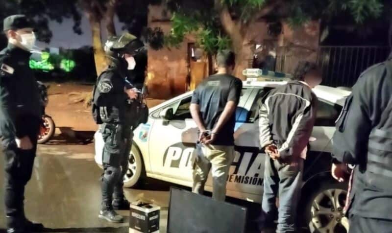 Robaron objetos del interior de una vivienda y terminaron detenidos en Posadas