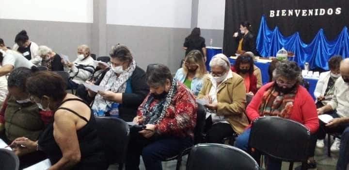 Realizan acciones para mejorar la estimulación cognitiva en adultos mayores en Posadas