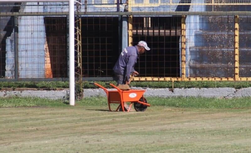 Continúa la puesta en marcha del  estadio "Tito" Cucchiaroni de Bartolomé Mitre en Posadas