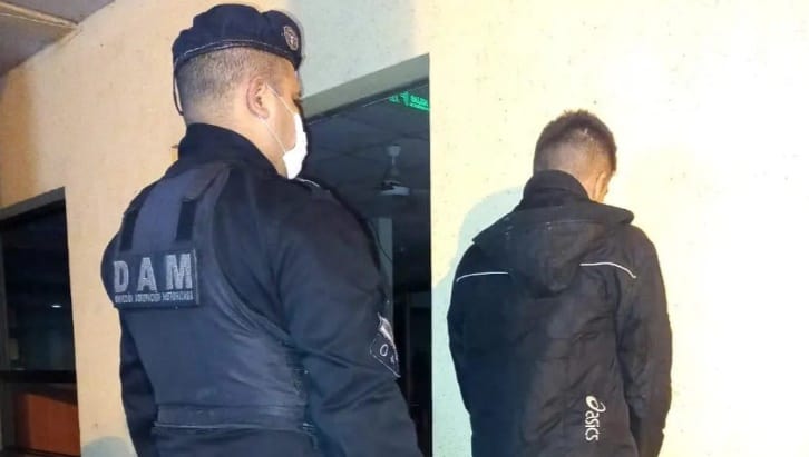 Robó un celular y lo aprehendieron en Posadas