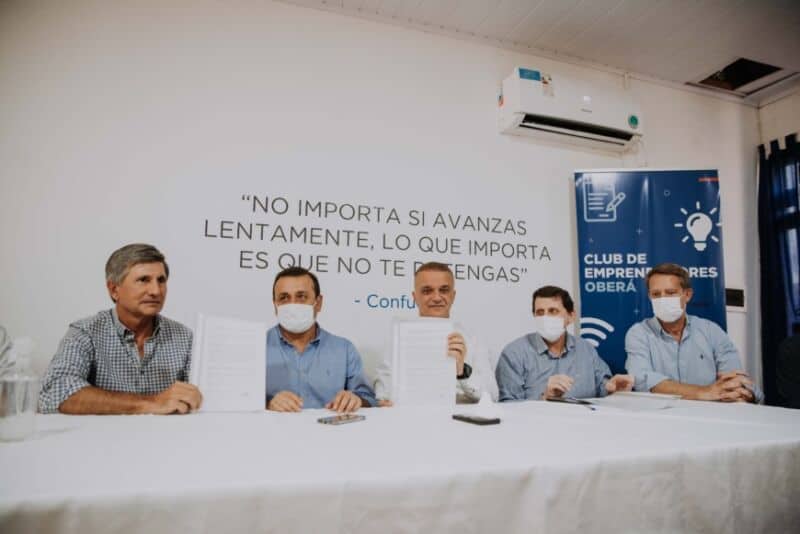 Herrera anunció la cobertura sanitaria integral para productores yerbateros de la provincia