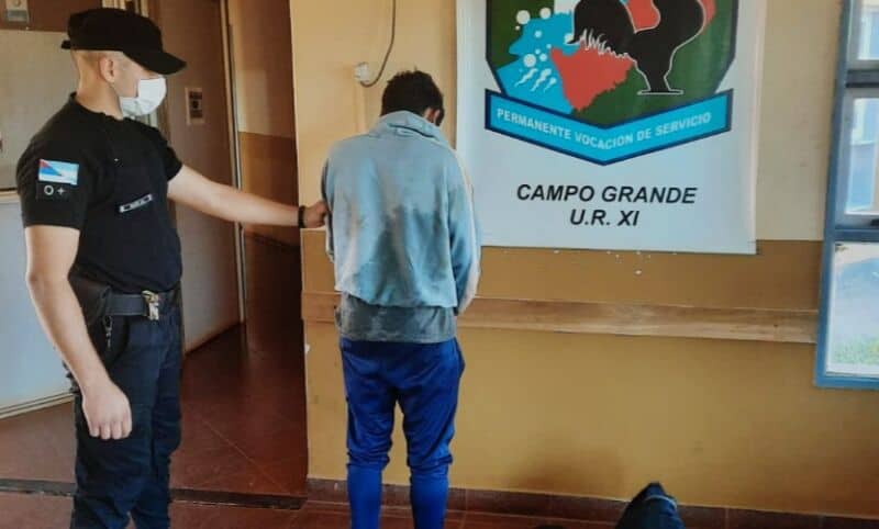 Campo Grande: delincuente olvidó una mochila con su documento en una casa después de entrar a robar y terminó preso