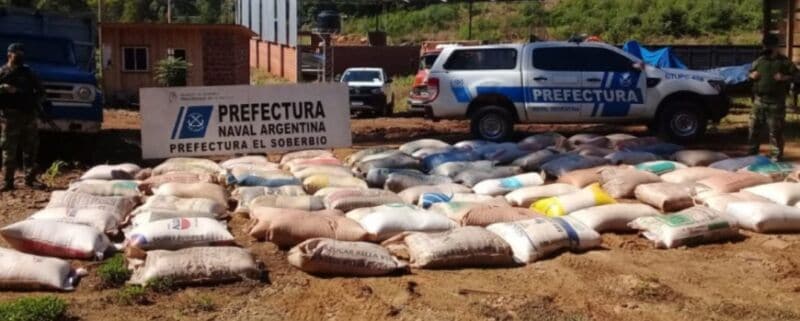 Secuestraron 4.400 kilos de soja de contrabando en El Soberbio 1 2 - Soja2 - 1