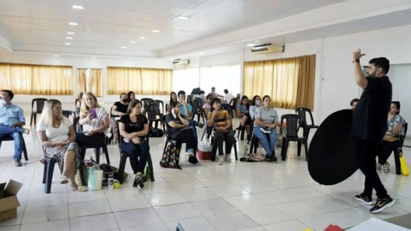 Posadas: capacitarán a emprendedores en fotografía para redes sociales