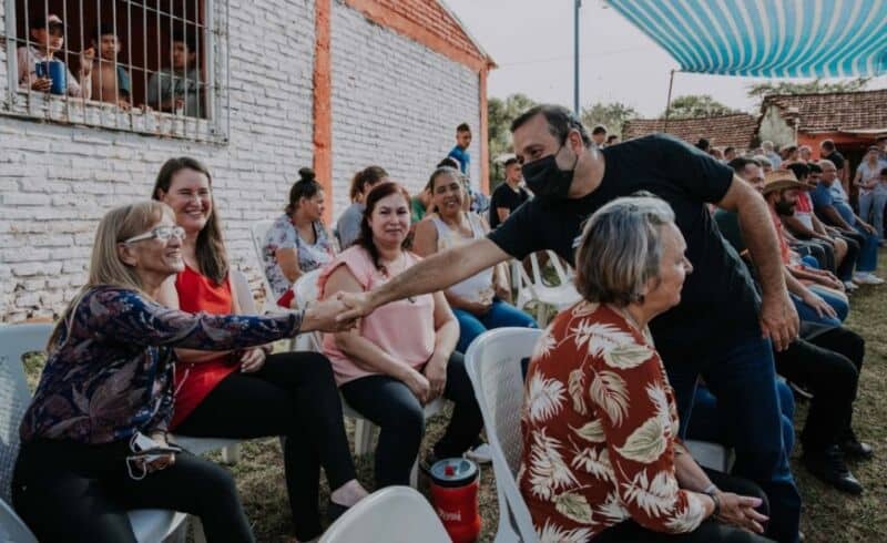 Entregaron títulos de propiedad a más de 40 familias de San Pipó 2 4 - Titulos 3 - 3