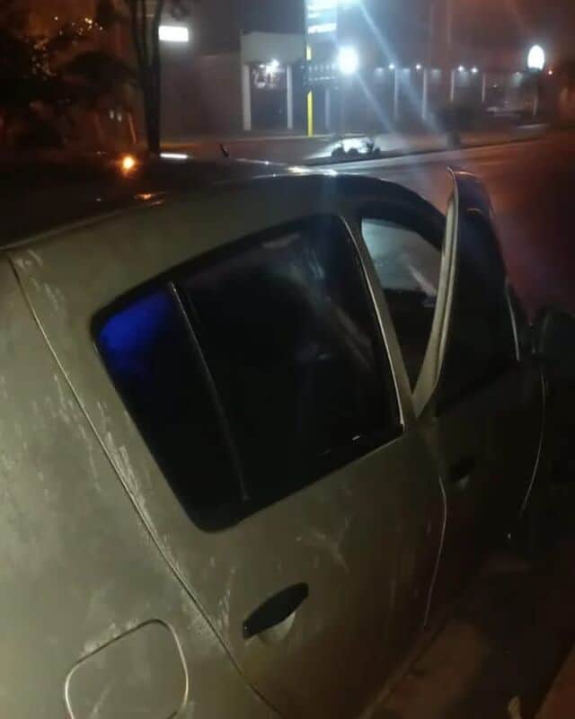 Oberá: terminaron presos luego de forzar la puerta de un auto estacionado