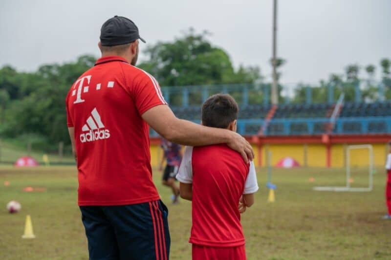 "El fútbol para mí es un estilo de vida, algo a lo que me quiero dedicar cuando sea más grande" 3 6 - bayer en misiones 3 - 5