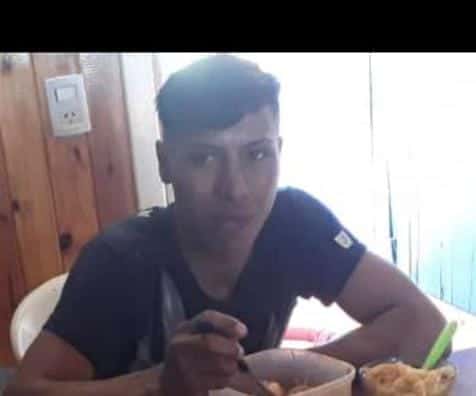 Familiares y policías buscan a un joven de Posadas