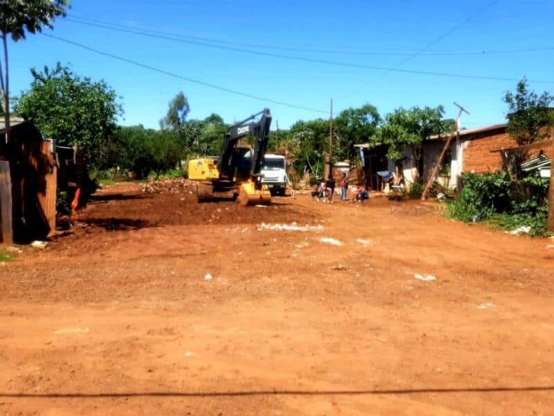 Concretaron la apertura de calles en el asentamiento Santa Cecilia de Posadas 2 4 - calles viernes 3 - 3