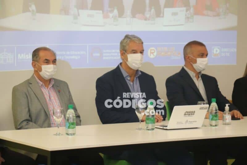 Escuela Secundaria de Innovación: presentaron programa para potenciar el nivel académico de estudiantes misioneros 13 26 - capacitacion 1 - 25