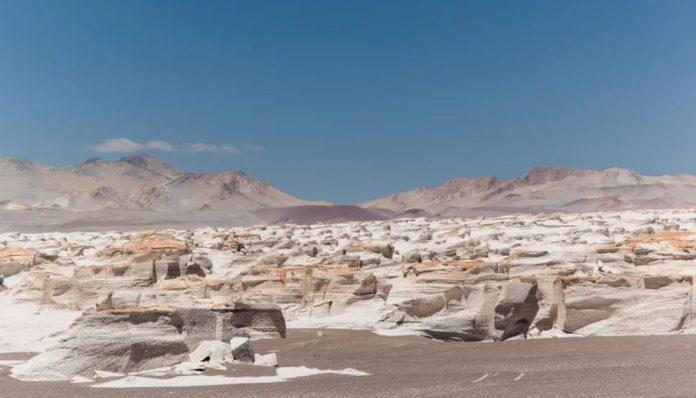 Catamarca: cuatro turistas dañaron un volcán y deberán pagar multa de $ 650 mil