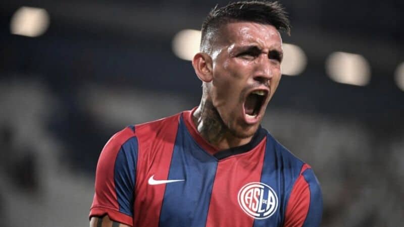 Centurión volvió a faltar a la práctica de San Lorenzo