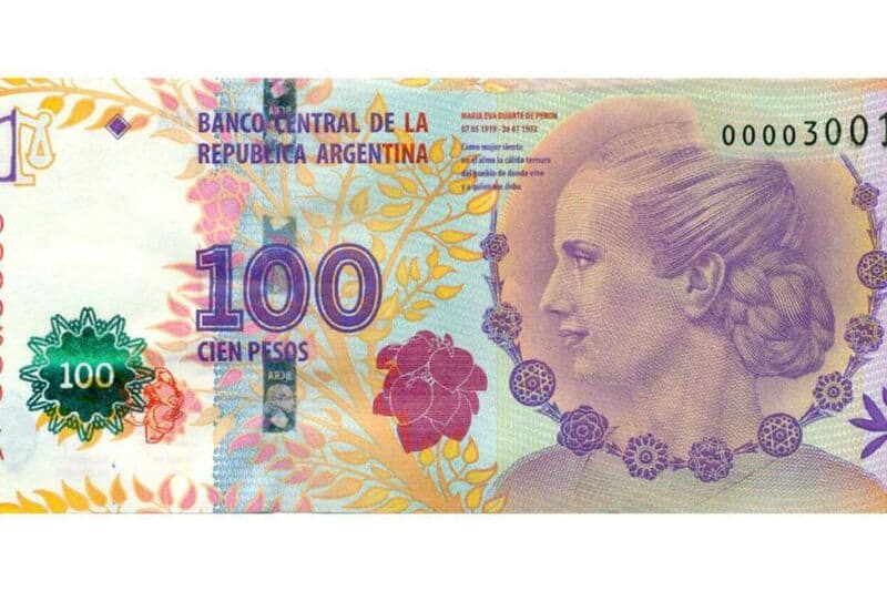 Piden hasta 10 mil pesos por billetes de 100 pesos con un error