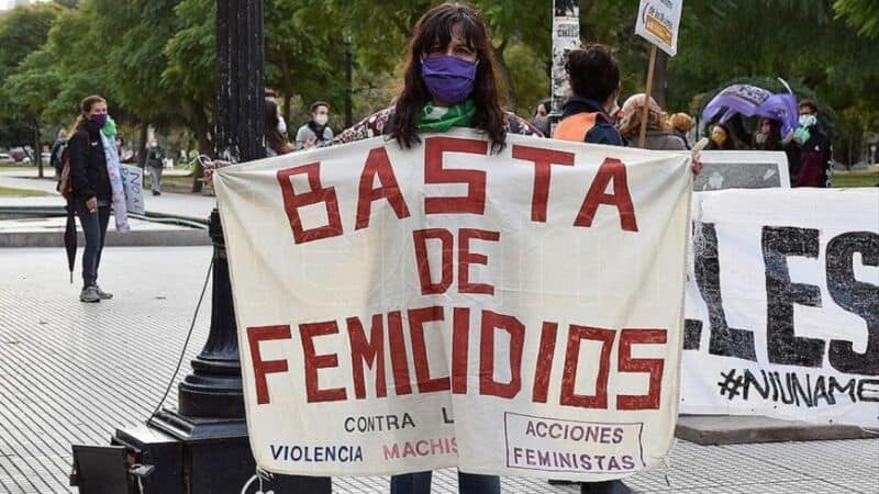 Femicidios en Argentina: alertan que casi uno de cada son perpetrados con armas de fuego
