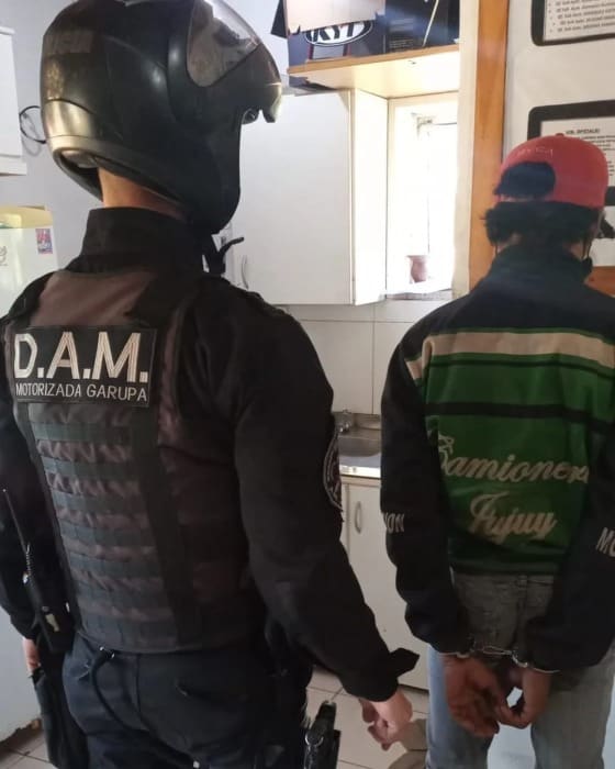 Detuvieron a un hombre en Garupá y a un joven en Posadas que habrían intentado robar en domicilios 1 2 - ladri - 1