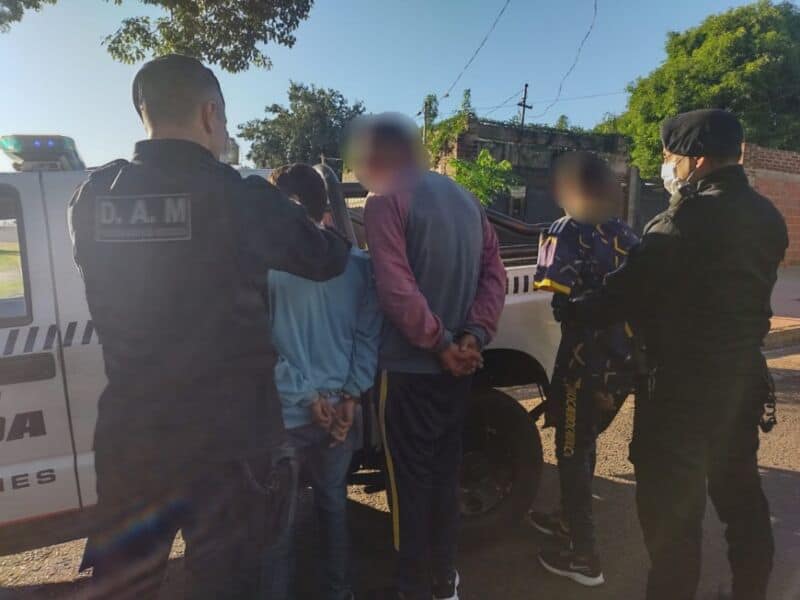 Detuvieron a tres hombres que habrían robado a punta de cuchillo en Posadas