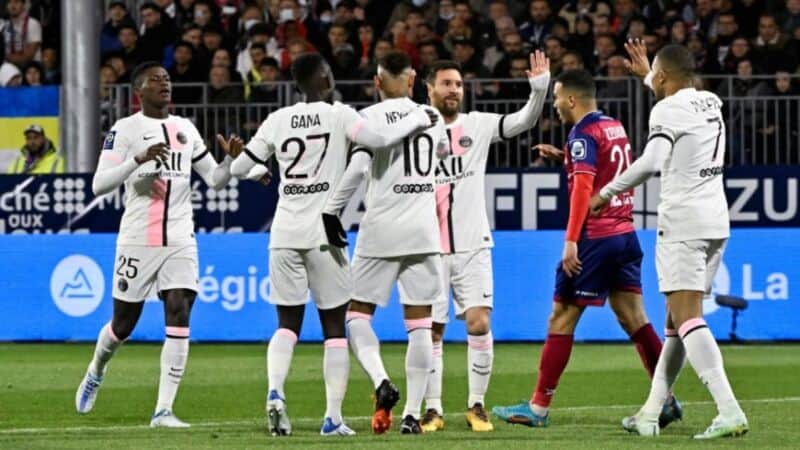 El PSG goleó al Clermont con una gran actuación de Messi