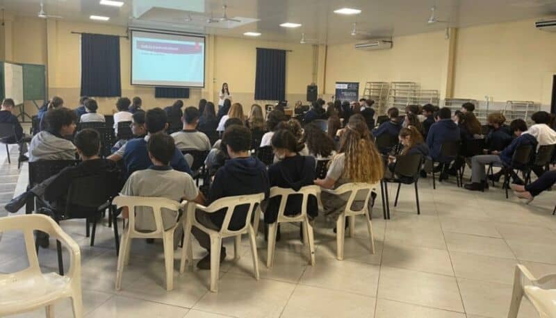 Trabajan con talleres para prevenir la violencia en el noviazgo