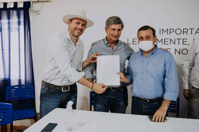Herrera anunció la cobertura sanitaria integral para productores yerbateros de la provincia 1 2 - obra social 1 1 - 1