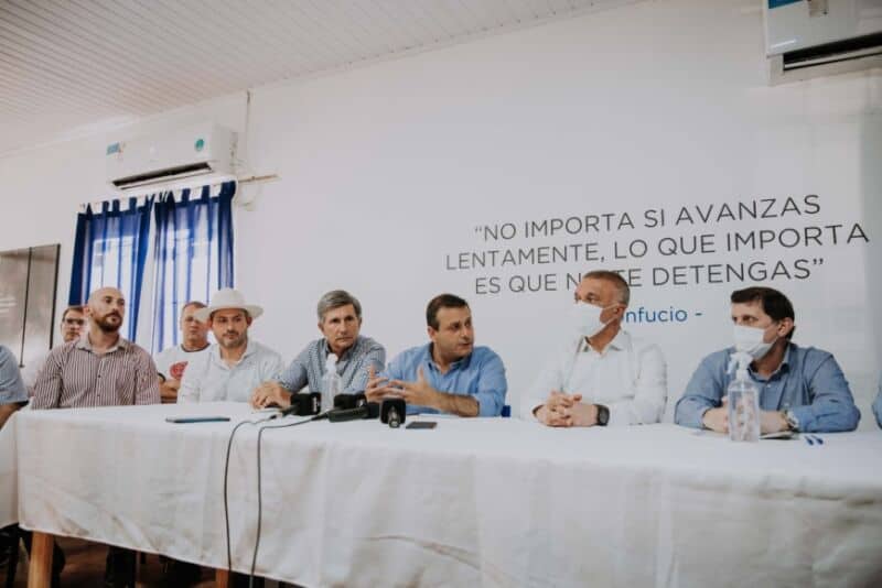 Herrera anunció la cobertura sanitaria integral para productores yerbateros de la provincia 2 4 - obra social 2 1 - 3
