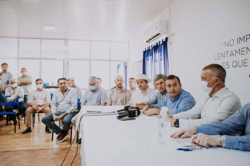 Herrera anunció la cobertura sanitaria integral para productores yerbateros de la provincia 3 6 - obra social 3 1 - 5