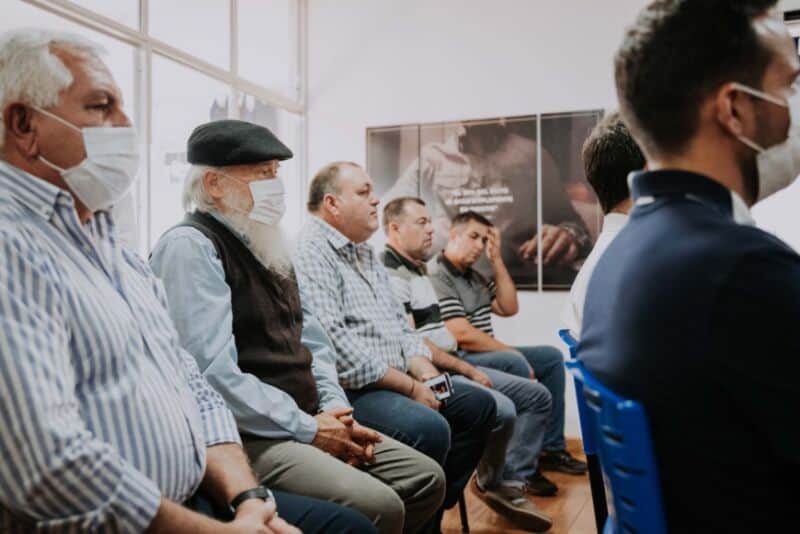 Herrera anunció la cobertura sanitaria integral para productores yerbateros de la provincia 4 8 - obra social 4 - 7