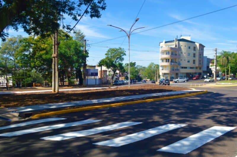 Finalizaron las obras de puesta en valor de la avenida Roque Sáenz Peña de Posadas