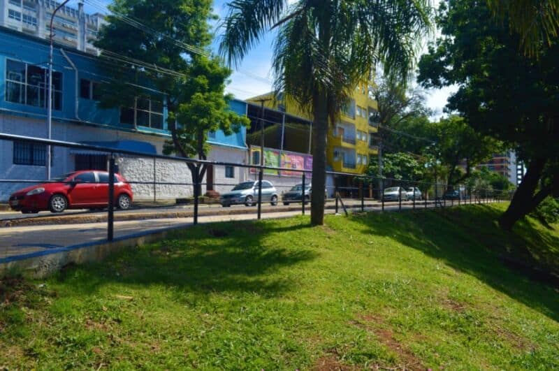 Finalizaron las obras de puesta en valor de la avenida Roque Sáenz Peña de Posadas 3 6 - obras roque saenz pena 4 - 5