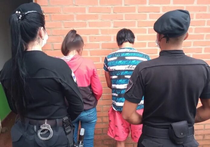 Pareja fue detenida por robar en un local comercial de Posadas