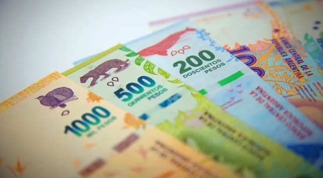 Proponen eliminar el peso y reemplazarlo por una moneda digital